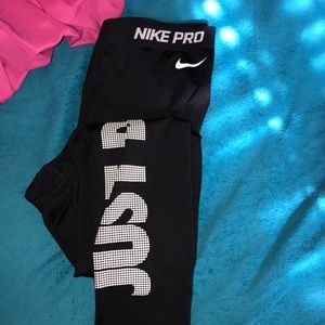 Nike leggings